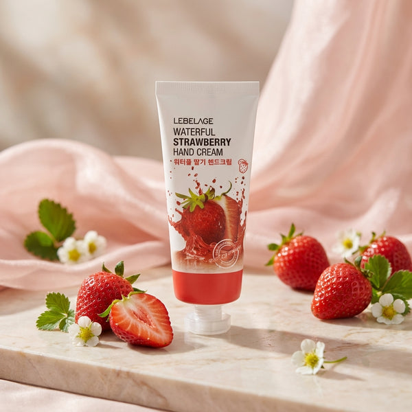 Cremă pentru mâini cu extract de căpșuni, 100 ml Lebelage